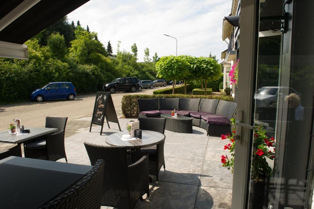 Hotel Restaurant Les Jumeaux Gulpen Exterior photo